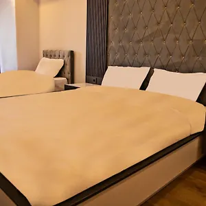 Otel Parla, İstanbul